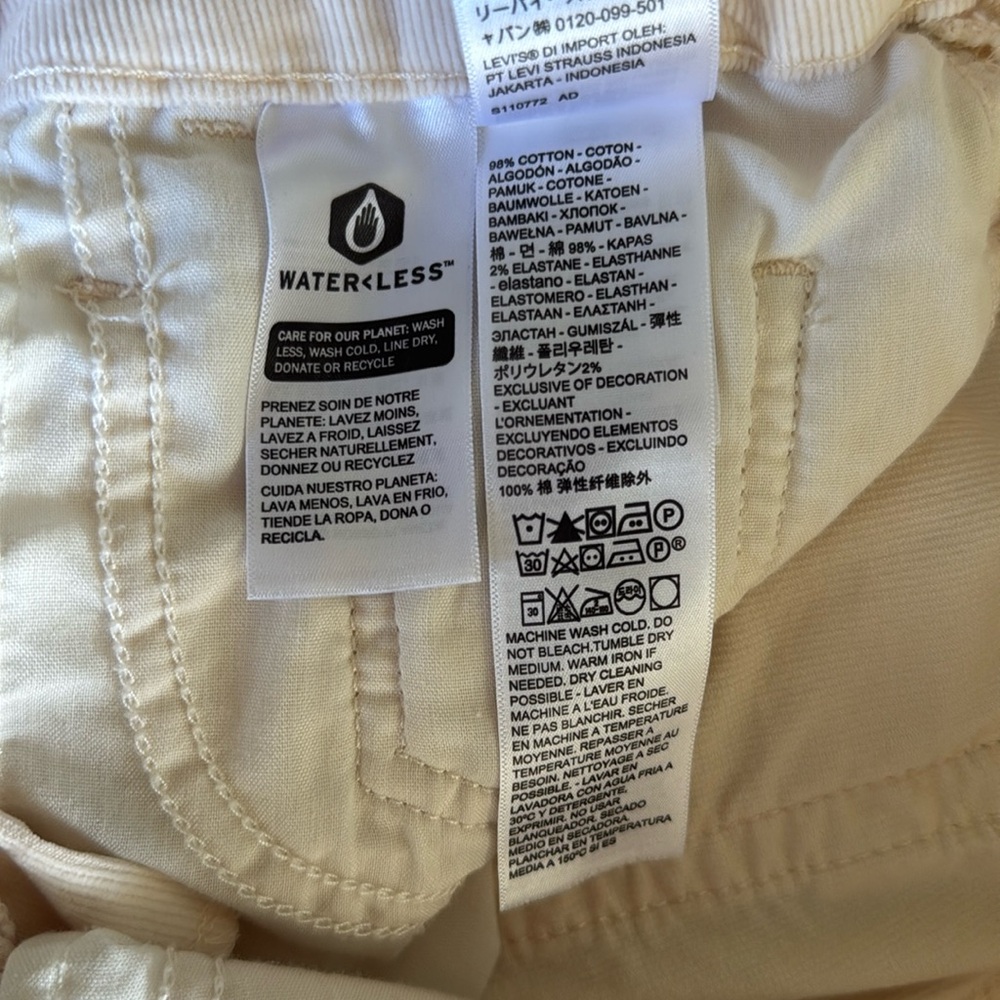 Levi's Off White/Cream Boot Cut Pants - Picture 15 of 16